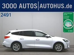 Weiss Gebraucht 2021 Ford Focus Cool & Connect Kombi | 9.380 € (Superpreis)
