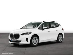Alpinweiss Gebraucht 2024 BMW 218 Active Tourer Comfort Edition Van / Kleinbus | 32.084 € (Guter Preis)