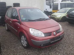 Rot Gebraucht 2006 Renault Mégane GrandTour Kombi | 1.350 € (Etwas zu teuer)
