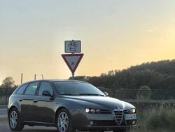 Grau Gebraucht 2009 Alfa Romeo 159 Kombi | 6.950 €
