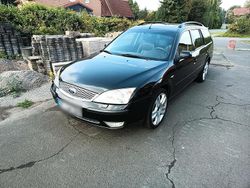 Schwarz Gebraucht 2002 Ford Mondeo Ghia Kombi | 1.600 €