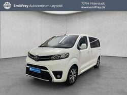 Weiß Gebraucht 2022 Toyota Proace Verso Team Kombi | 35.890 € (Guter Preis)