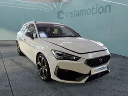 Weiß Gebraucht 2024 Cupra Leon VZ Kombi | 32.533 € (Fairer Preis)