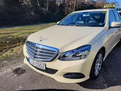 Gelb Gebraucht 2016 Mercedes E200 Limousine | 6.000 €