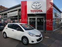 Weiß Gebraucht 2012 Toyota Yaris Kleinwagen | 6.780 € (Guter Preis)