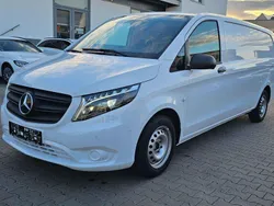 Arktikweiss Gebraucht 2023 Mercedes Vito Van / Kleinbus | 31.990 € (Guter Preis)