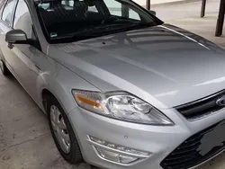 Silber Gebraucht 2011 Ford Mondeo Kombi | 4.500 € (Fairer Preis)