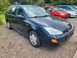 Blau Gebraucht 2001 Ford Focus Kombi | 350 € (Superpreis)