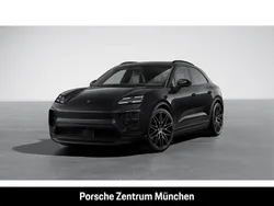 Tiefschwarzmetallic Gebraucht 2025 Porsche Macan SUV | 95.000 € (Fairer Preis)