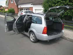 Silber Gebraucht 2001 Ford Focus Futura Kombi | 1.750 € (Etwas zu teuer)