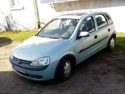 Grün Gebraucht 2001 Opel Corsa Selection Limousine | 1.500 € (Fairer Preis)