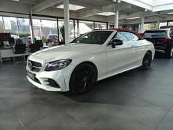 Weiß Gebraucht 2018 Mercedes C220 AMG Cabrio | 28.760 € (Fairer Preis)