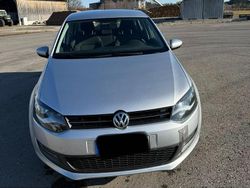 Silber Gebraucht 2009 VW Polo Kleinwagen | 4.000 € (Etwas zu teuer)