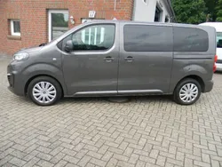 Grau Gebraucht 2019 Peugeot Traveller Active Van / Kleinbus | 21.900 € (Superpreis)