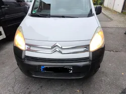 Weiß Gebraucht 2010 Citroën Berlingo Attraction Van / Kleinbus | 4.999 € (Etwas zu teuer)