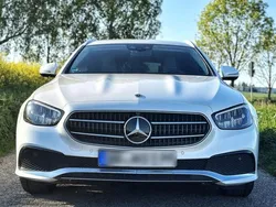 Weiß Gebraucht 2023 Mercedes E220 Kombi | 43.900 € (Etwas zu teuer)