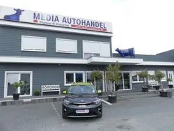 Schwarz Gebraucht 2018 Kia Stonic Spirit SUV | 14.500 € (Fairer Preis)