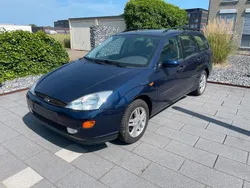 Blau Gebraucht 2000 Ford Focus Kombi | 2.900 € (Teuer)