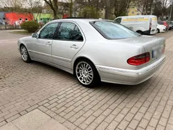 Silber Gebraucht 2003 Mercedes E280 Limousine | 7.500 €