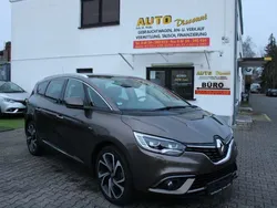 Braun Gebraucht 2017 Renault Grand Scénic IV Bose Edition Van / Kleinbus | 16.999 € (Etwas zu teuer)