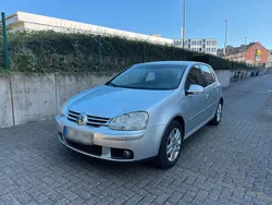 Silber Gebraucht 2007 VW Golf V Limousine | 2.890 € (Fairer Preis)