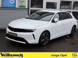 Jade weiss Gebraucht 2022 Opel Astra Elegance Limousine | 21.995 € (Fairer Preis)
