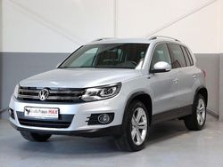 Grau Gebraucht 2015 VW Tiguan LOUNGE SUV | 22.990 €