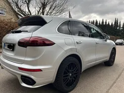 Silber Gebraucht 2013 Porsche Cayenne S SUV | 22.999 € (Fairer Preis)
