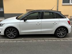 Weiß Gebraucht 2015 Audi A1 Comfort Kleinwagen | 10.500 € (Fairer Preis)