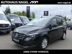Schwarz Gebraucht 2024 Mercedes 180 Progressive Limousine | 30.880 € (Fairer Preis)