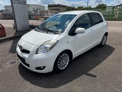 Weiß Gebraucht 2010 Toyota Yaris Kleinwagen | 4.600 € (Fairer Preis)