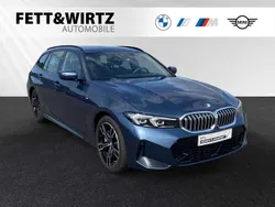 Arctic race blue metallic Gebraucht 2024 BMW 330 M Sport Kombi | 40.777 €