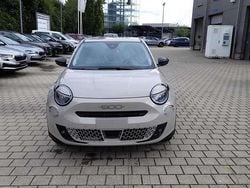 Gelato weiß Neu 2025 Fiat 600 La Prima SUV | 24.557 € (Superpreis)