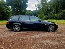 Schwarz Gebraucht 2009 BMW 520 Lifestyle Kombi | 8.390 € (Teuer)