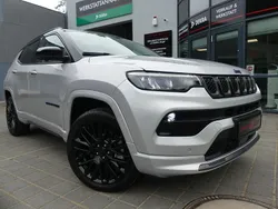 Weiss Gebraucht 2022 Jeep Compass SUV | 29.800 € (Fairer Preis)