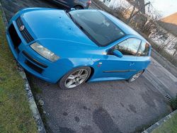 Blau Gebraucht 2004 Fiat Stilo Abarth Kleinwagen | 1.000 €