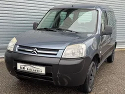 Grau Gebraucht 2008 Citroën Berlingo First Van / Kleinbus | 1.340 € (Etwas zu teuer)