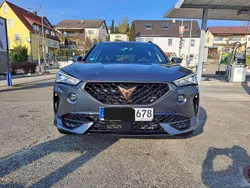 Grau Gebraucht 2022 Cupra Formentor SUV | 27.500 € (Teuer)