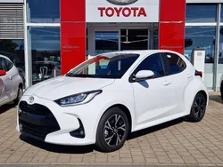 Schneeweiß uni Neu 2025 Toyota Yaris Limousine | 22.490 € (Guter Preis)