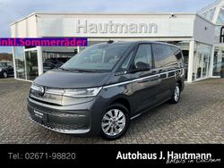 Grau Gebraucht 2024 VW Multivan Style Van | 54.950 € (Etwas zu teuer)