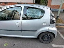 Silber Gebraucht 2007 Citroën C1 Kleinwagen | 2.100 € (Guter Preis)