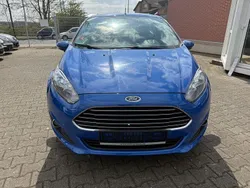 Blau Gebraucht 2013 Ford Fiesta Trend Kleinwagen | 5.300 € (Fairer Preis)