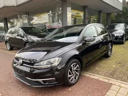Schwarz Gebraucht 2017 VW Golf VII Sound Limousine | 11.950 € (Fairer Preis)