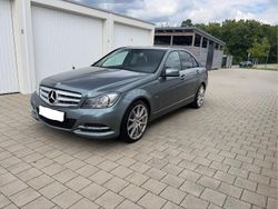 Grau Gebraucht 2011 Mercedes C200 Avantgarde Limousine | 9.000 € (Fairer Preis)