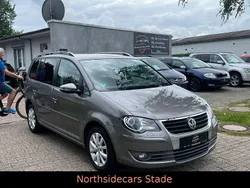 Grau Gebraucht 2009 VW Touran Freestyle Van / Kleinbus | 6.490 € (Etwas zu teuer)