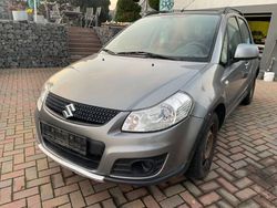 Grau Gebraucht 2012 Suzuki SX4 Kleinwagen | 2.990 € (Fairer Preis)