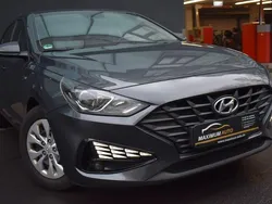 Schwarz Gebraucht 2021 Hyundai i30 Select Kleinwagen | 10.900 € (Guter Preis)
