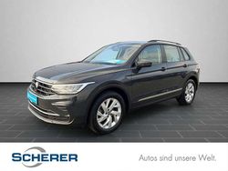 Uranograu Gebraucht 2023 VW Tiguan Life SUV | 31.450 € (Guter Preis)