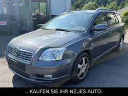 Grau Gebraucht 2005 Toyota Avensis Sol Kombi | 1.990 € (Guter Preis)