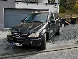 Gebraucht 2000 Mercedes ML55 AMG AMG SUV | 3.300 €